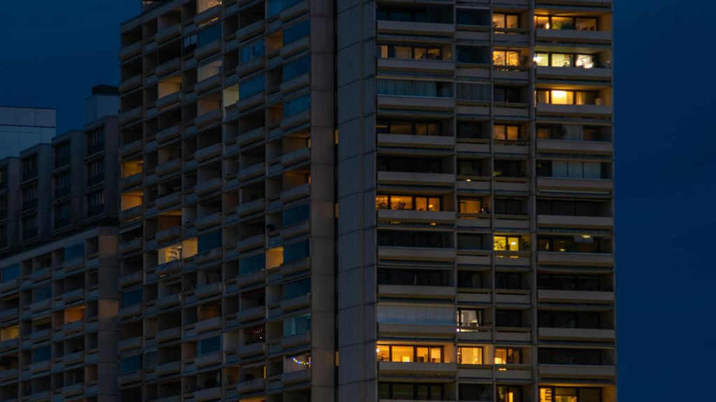 übergabeprotokoll wohnung – Erste eigene Wohnung (Symbolbild: Kostenloses Stock Foto zu apartments, architektur, bayerische architektur)